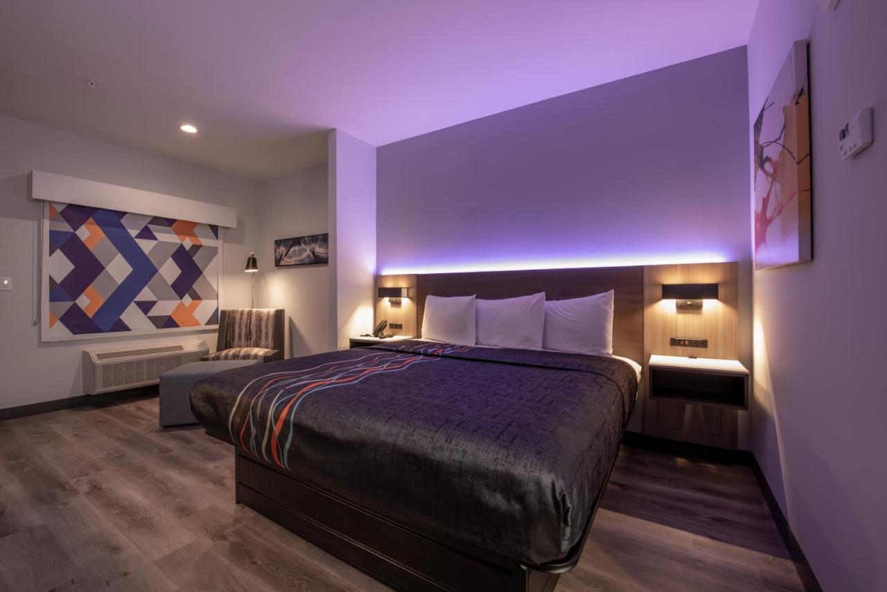 Express Inn & Suites Houston Buitenkant foto